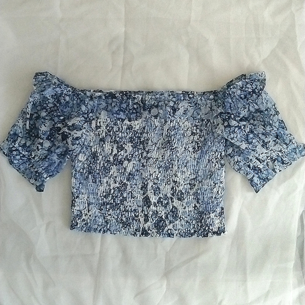 EXPRESS Flowy Floral Top (Size XS)